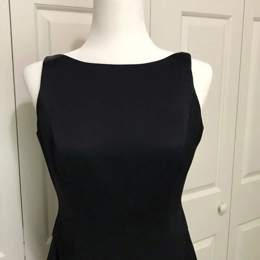 90s Carmen Marc Valvo Collection Black Satin V Back Cocktail Evening Dress 8 - Picture 10 of 16